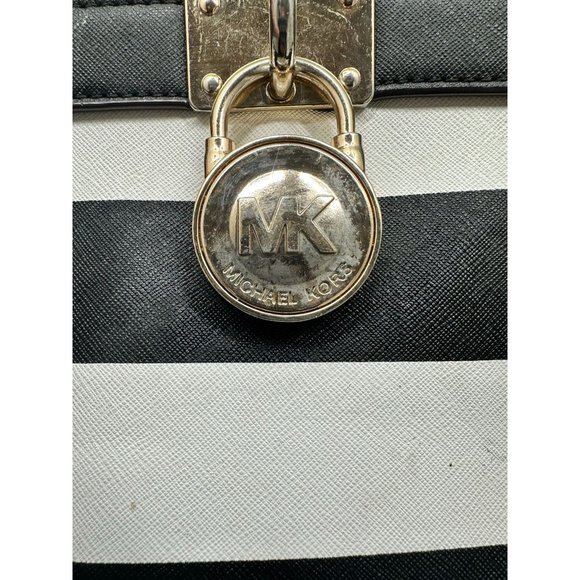 Michael Kors Nautical Black and White Striped Large shoulder bag - Picture 3 of 8